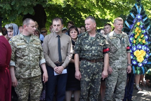 Луцьк попрощався із героєм АТО. ФОТО