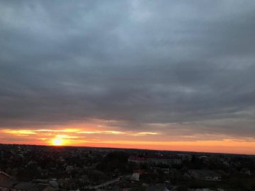 Неймовірні світанки і багряне небо увечері: сонячна магія над ЖК «Супернова»*