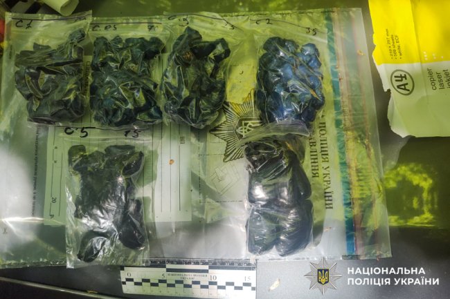 На Рівненщині поліцейські затримали двох «закладчиків» із Волині. ФОТО