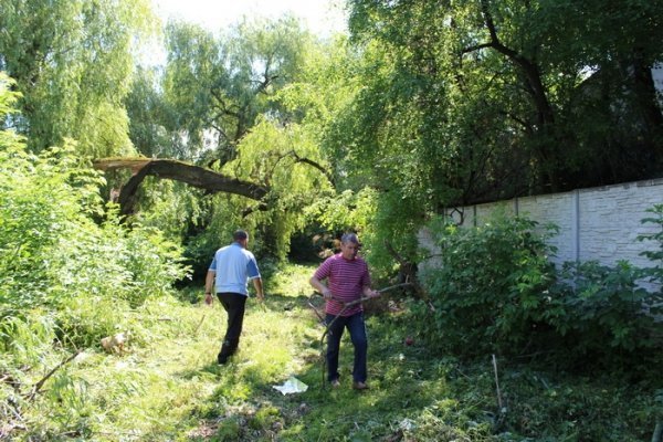 Як прибирають Сапалаївку. ФОТО