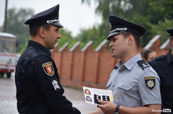 У Луцьку поліцейські отримали нові погони і звання. ФОТО