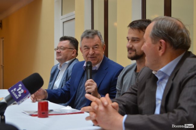 «Не ноу-хау, а реальність»: на даху волинської лікарні встановили сонячну електростанцію. ФОТО