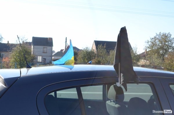 У Луцьку зустріли тіло загиблого на сході Олександра Смирнова. ФОТО