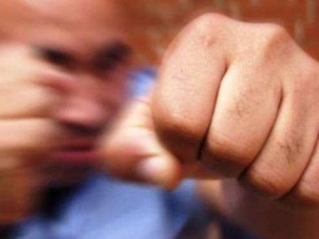Волинянин заплатить 850 гривень за жорстоке побиття дружини та доньки