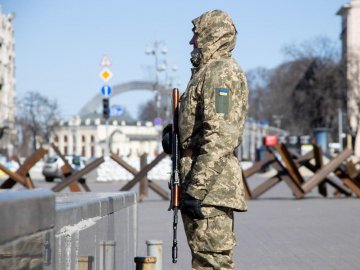 Зеленський вніс до парламенту законопроекти про продовження воєнного стану та мобілізації
