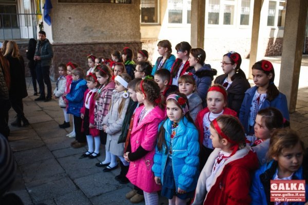 Майданівцю з Волині відкрили анотаційну дошку в Івано-Франківську. ФОТО