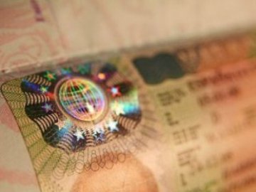 ЄС заборонив в'їзд кримчан з російськими паспортами