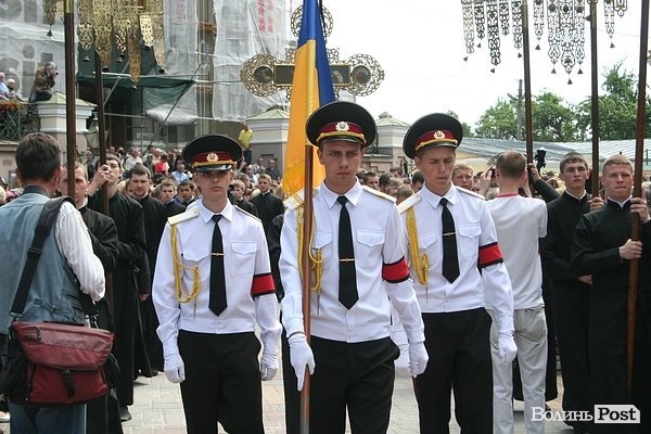 У центрі Луцька відспівали вояків, загиблих під Волновахою. ФОТО