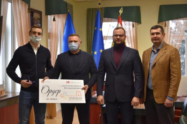 Відомий спортсмен з Волині отримав ключі від нової квартири