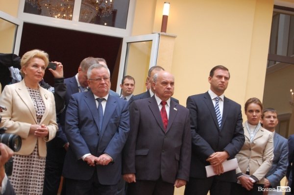 Янукович відвідав Волинську обласну клінічну лікарню. ФОТО