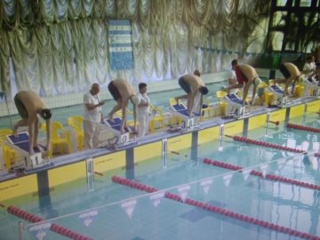 Нові рекорди Волині та майже Олімпійський норматив: плавці з Луцька виступили на змаганнях у Харкові