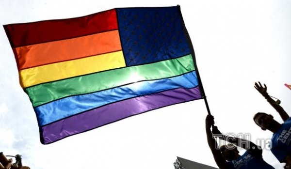 У США на гей-парад винесли прапори України та Білорусі. ФОТО