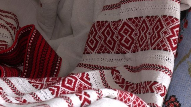 Волинянка вишила півтисячі рушників та 200 сорочок. ВІДЕО