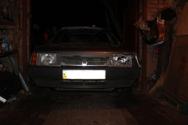 Автомайданівці знайшли авто, яке збило двох людей. ФОТО. ВІДЕО