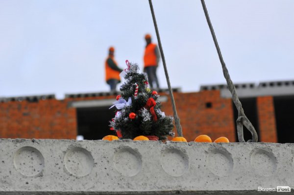 Новорічний настрій від будівельників ЖК «Юпітер» і «Супернова»  