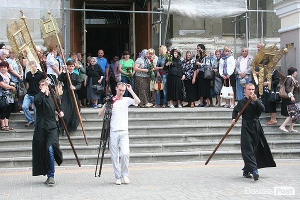 У центрі Луцька відспівали вояків, загиблих під Волновахою. ФОТО
