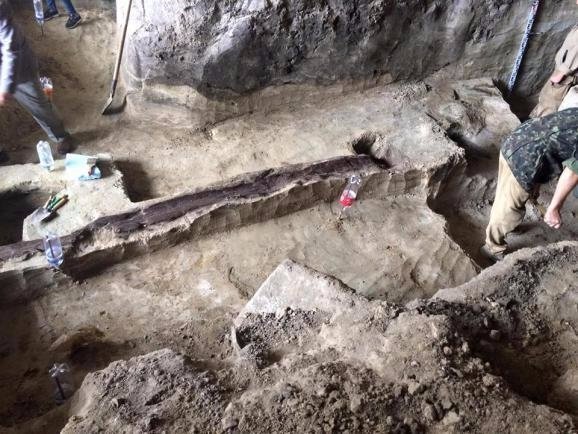 У центрі Києва викопали артефакти XVII ст. ФОТО