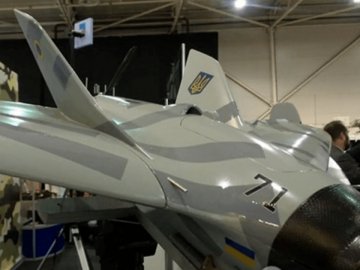 Україна налагодила серійний випуск дронів, схожих на «шахеди»