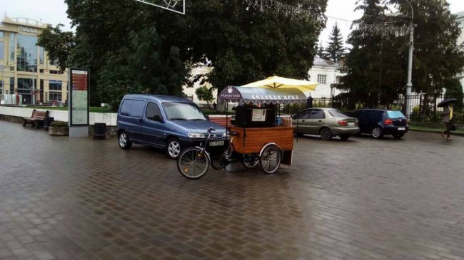 У муніципалів – претензії до велокав’ярні у центрі Луцька