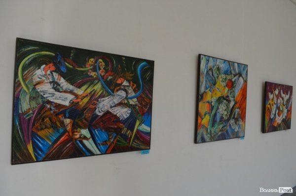 Коли полотна танцюють: у Луцьку відкрили виставку картин «в чотири руки». ФОТО