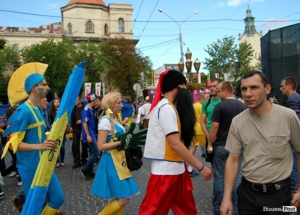 Як у Львові вболівали за Україну в матчі з Францією. ФОТО