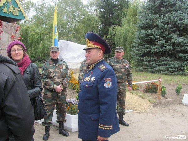 Під Луцьком відкрили єдиний на Волині пам’ятник козакові Мамаю 