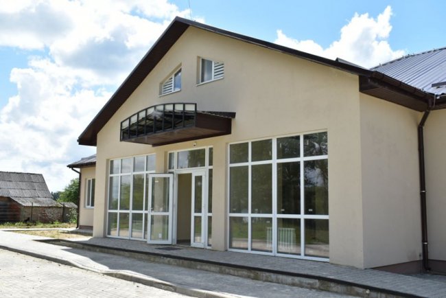 У селі на Волині закінчують будівництво нової амбулаторії. ФОТО