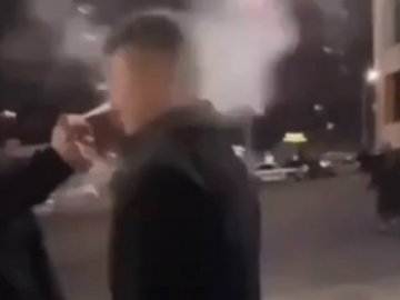 У Луцьку підліток під час прямої трансляції «залив» перцевим балончиком хлопця