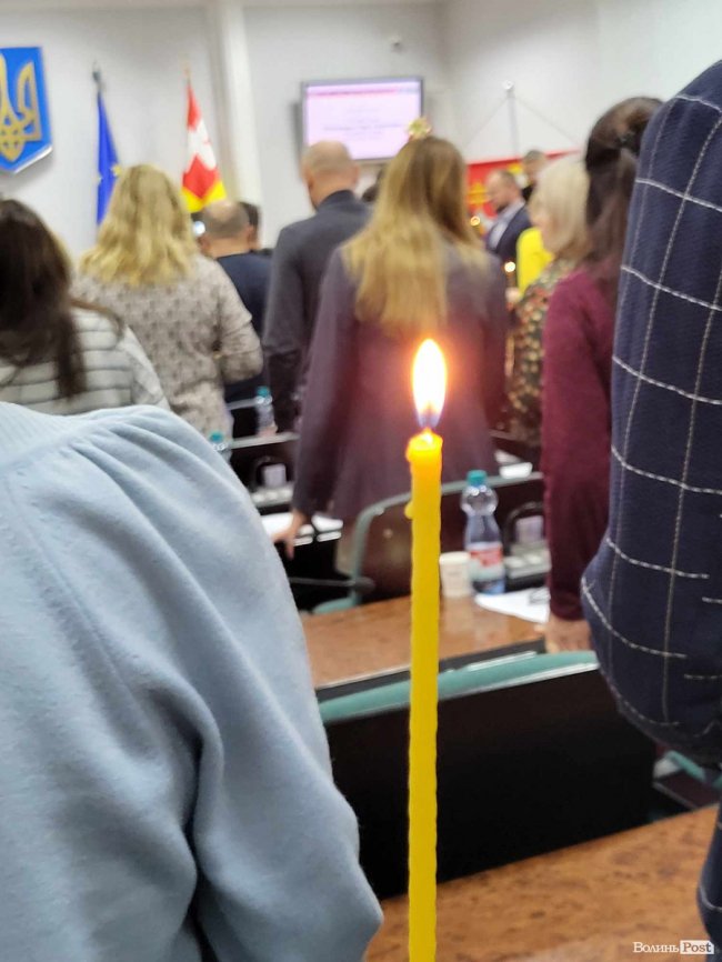 Луцьк отримав Вифлеємський вогонь миру. ФОТО