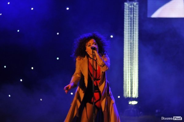 Концерт на «Міс принцеса України» в Луцьку: «А.Р.М.І.Я.», «Дзідзьо», діти