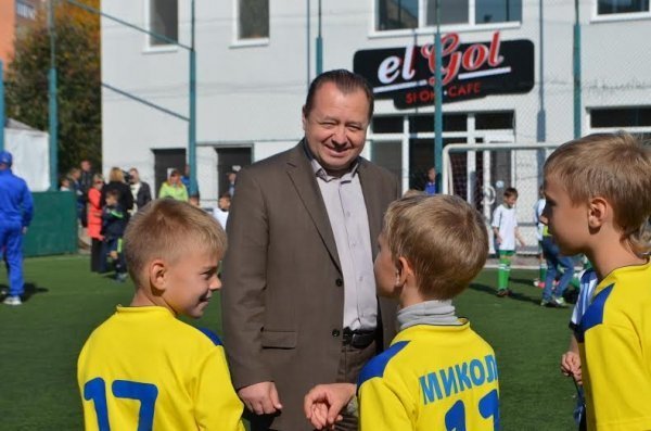 Григорій Пустовіт вручив нагороди юним футболістам. ФОТО*