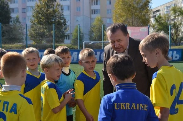 Григорій Пустовіт вручив нагороди юним футболістам. ФОТО*