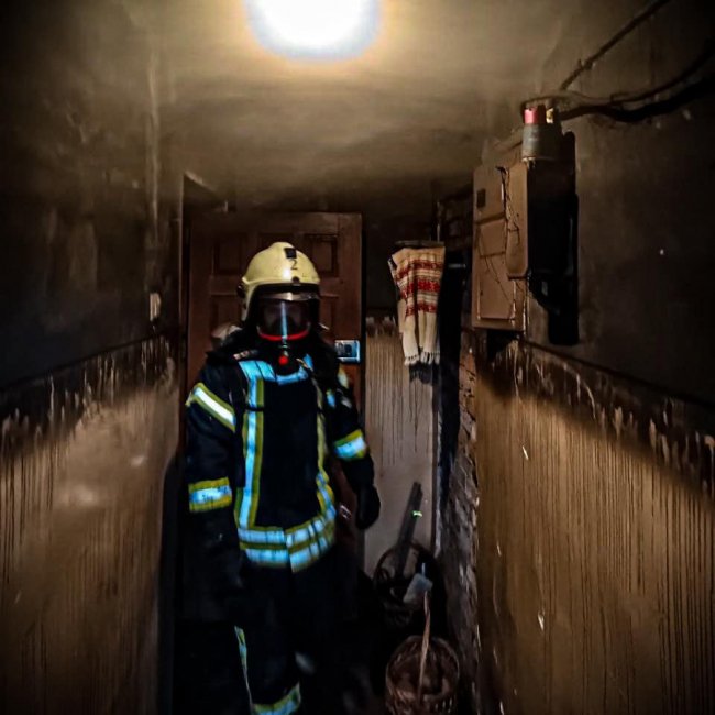 У Луцьку горіла квартира: повідомили деталі пожежі на Потебні. ФОТО