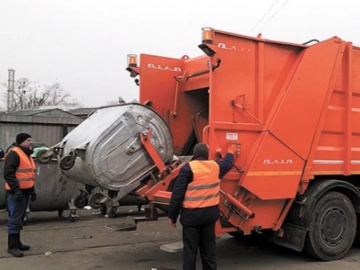 У селищі на Волині тимчасово не вивозитимуть сміття через поломку спецтехніки