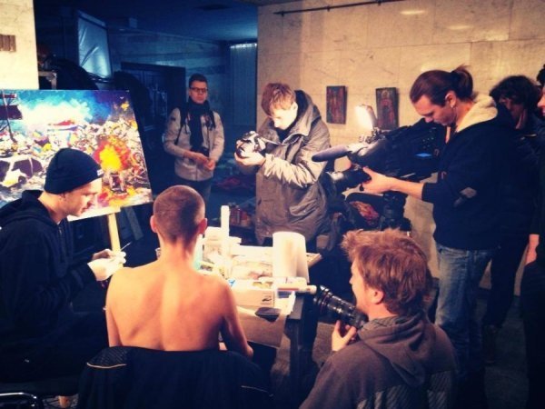 Акція в Українському домі ‒ безплатні татуклейноди. ФОТО