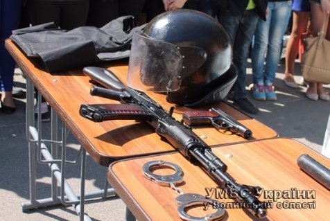 Школярів Волині ознайомили з професіями рятувальника та правоохоронця. ФОТО