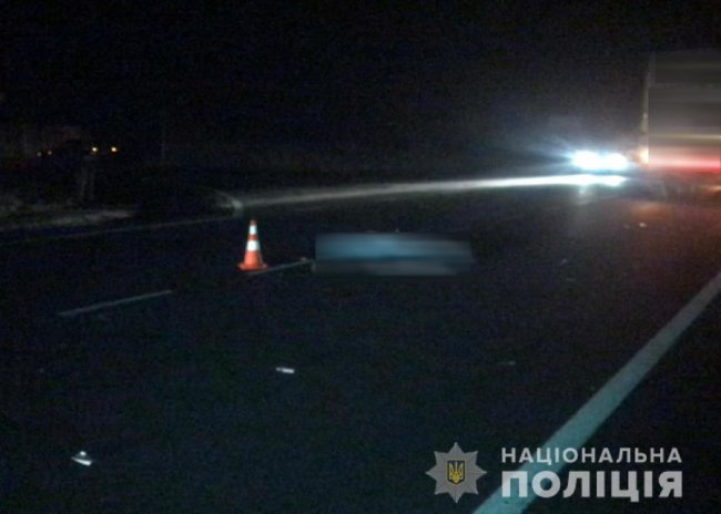 На Волині під колесами вантажівки загинув пенсіонер