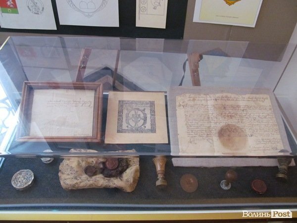 У Луцьку відкрили виставку старожитностей. ФОТО