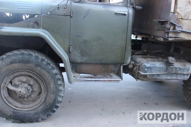 Вантажівка і Volkswagen не розминулися біля поліції в Любомлі