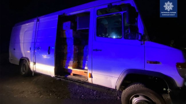 У Луцьку п'яний чоловік викрав бус з 6 тоннами овочів. ФОТО