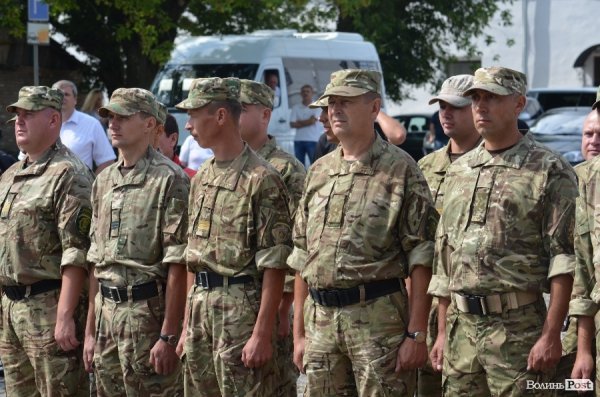 У Луцьку Яценюк нагородив бійців батальйону «Світязь». ФОТО