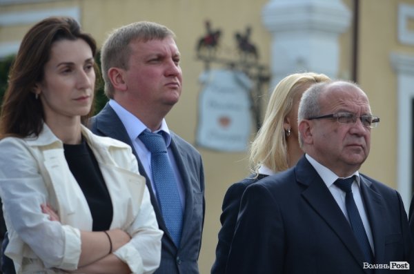 У Луцьку Яценюк нагородив бійців батальйону «Світязь». ФОТО