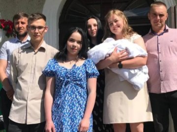 На Волині охрестили доньку загиблого захисника