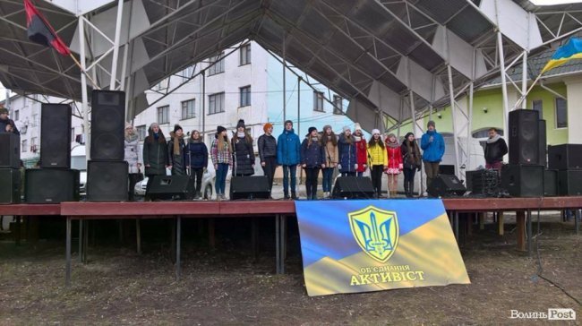 Свято заради благодійності: У Володимирі – волонтерський  ярмарок 