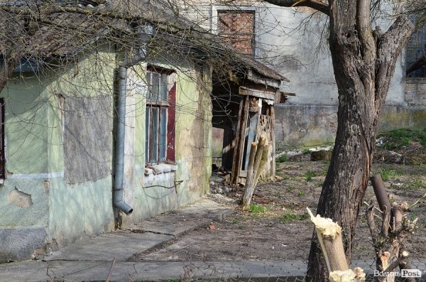 У Луцьку пам’ятку навмисно руйнують, - громадські активісти. ФОТО