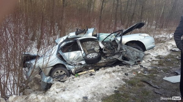 Аварія під Луцьком: водій в реанімації. ФОТО. ОНОВЛЕНО