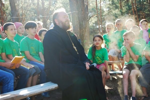 Як діти відпочивають у православному таборі на Волині. ФОТО