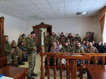 Хоче на фронт: військовий з Луцька, якого засудили на 5 років, просить відтермінувати покарання. ВІДЕО