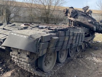 На Донбасі українські воїни знищили 14 одиниць техніки та склад боєприпасів