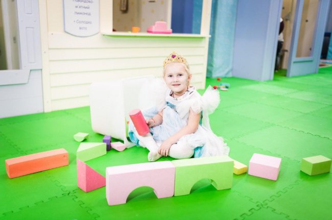 Лабіринт, художня школа, банкетний зал: що працює в дитячому розважальному комплексі у «Промені»*